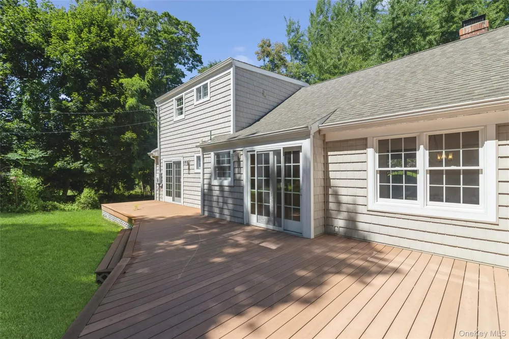 24 Old Homestead Road Port Jefferson, NY 11777