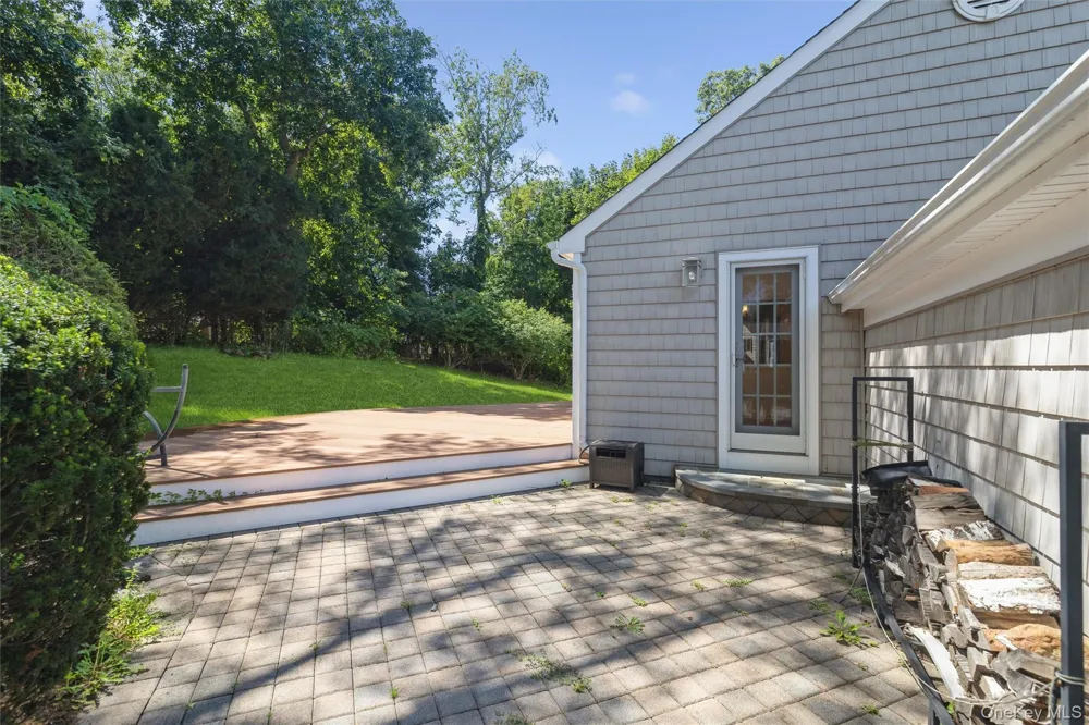 24 Old Homestead Road Port Jefferson, NY 11777