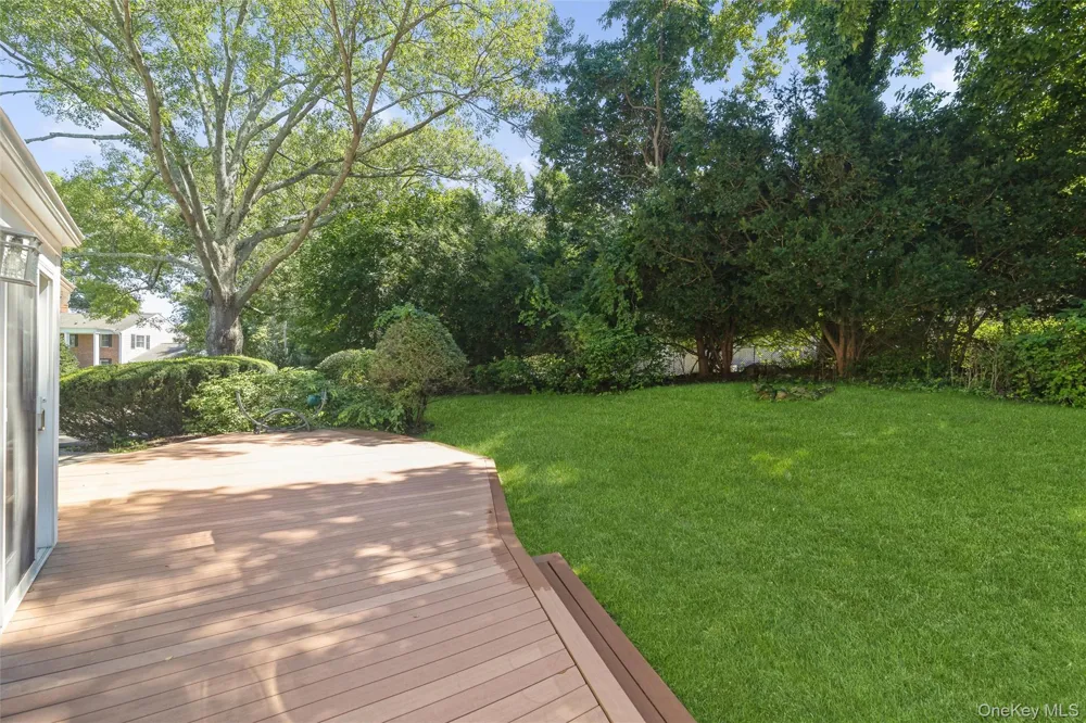 24 Old Homestead Road Port Jefferson, NY 11777