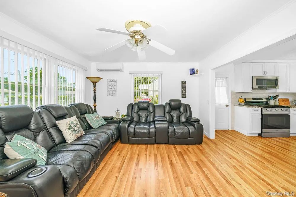 60 Hubbard Avenue Riverhead, NY 11901
