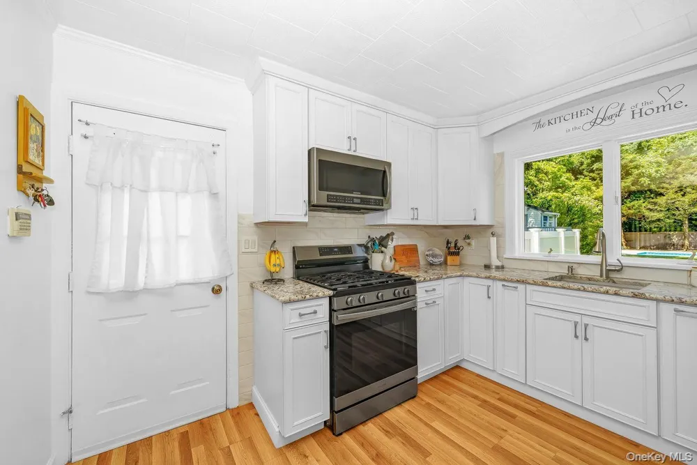 60 Hubbard Avenue Riverhead, NY 11901