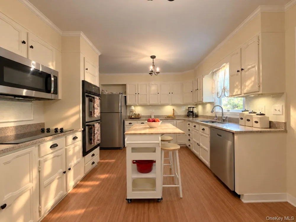24 Lake Trail Carmel, NY 10512