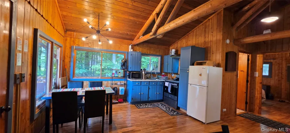586 Lake Shore Lane Narrowsburg, NY 12764