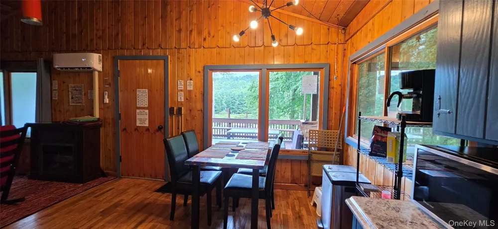 586 Lake Shore Lane Narrowsburg, NY 12764