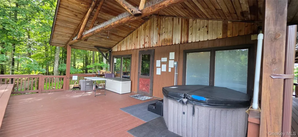 586 Lake Shore Lane Narrowsburg, NY 12764