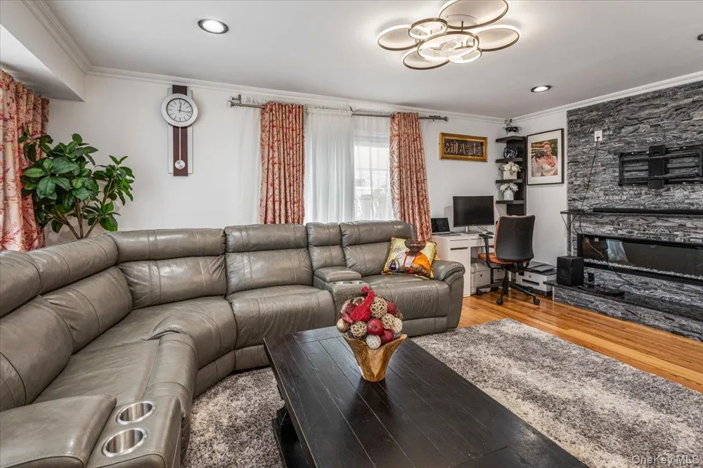 160-49 91st Street Howard Beach, NY 11414