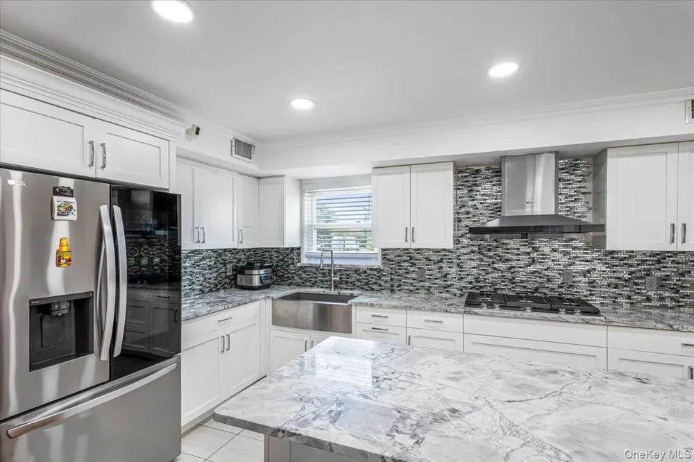 160-49 91st Street Howard Beach, NY 11414