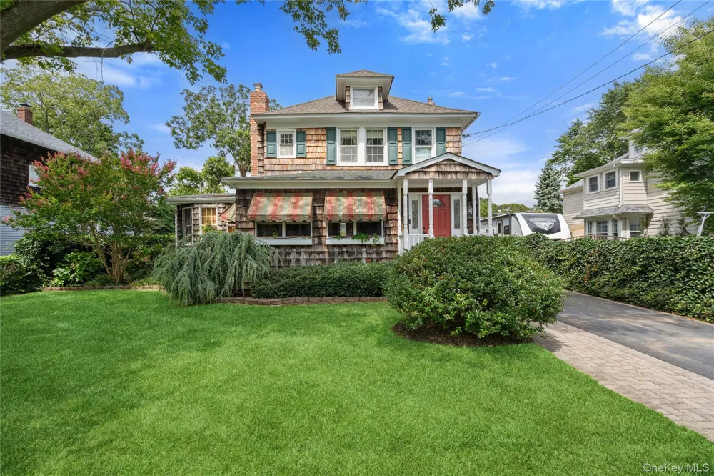 51 Hamilton Street Sayville, NY 11782