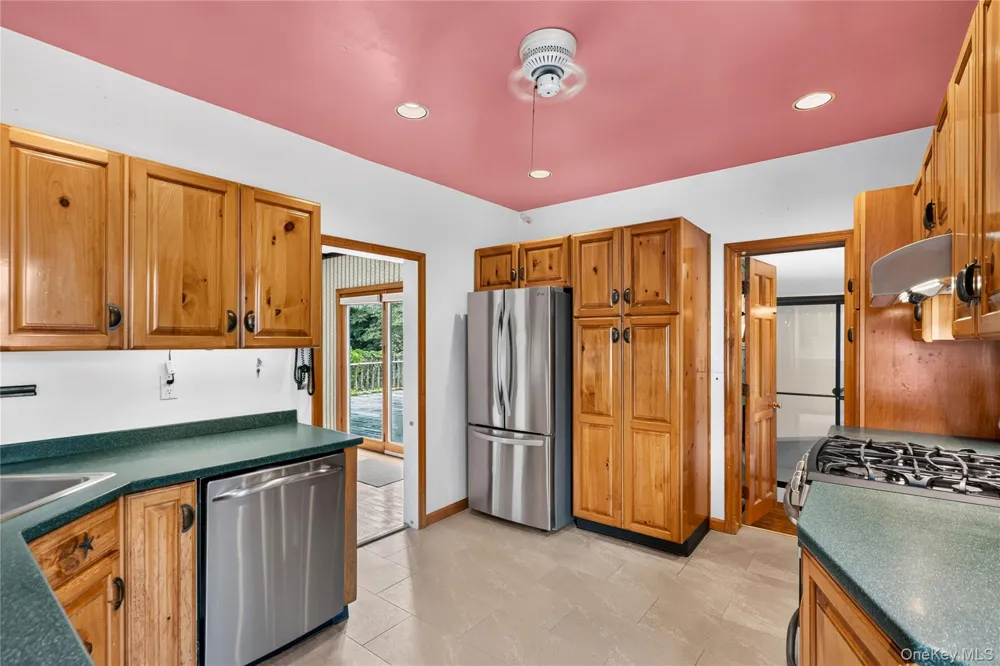 51 Hamilton Street Sayville, NY 11782