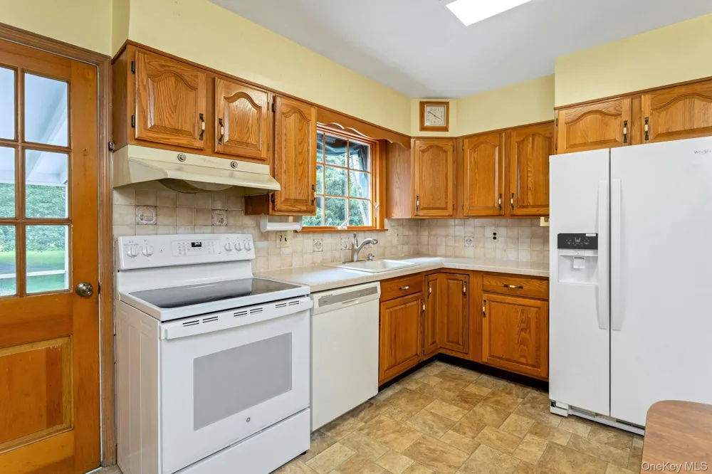 5 Spruce Pond Lane Bedford, NY 10506