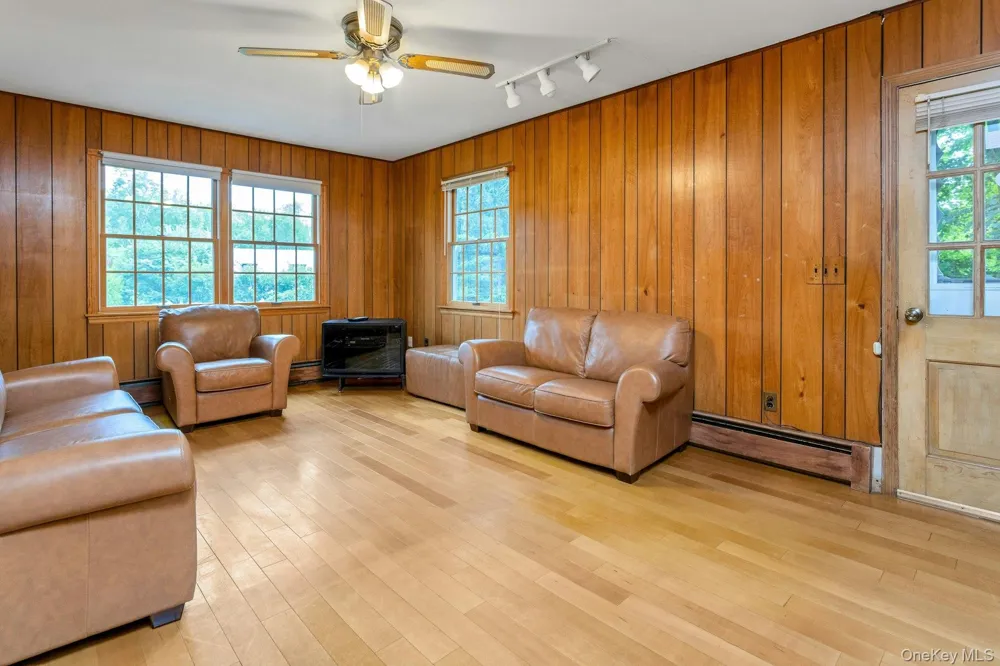 5 Spruce Pond Lane Bedford, NY 10506