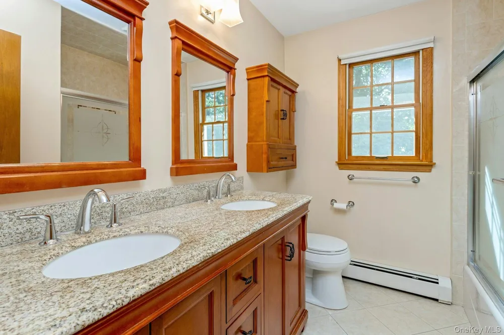 5 Spruce Pond Lane Bedford, NY 10506