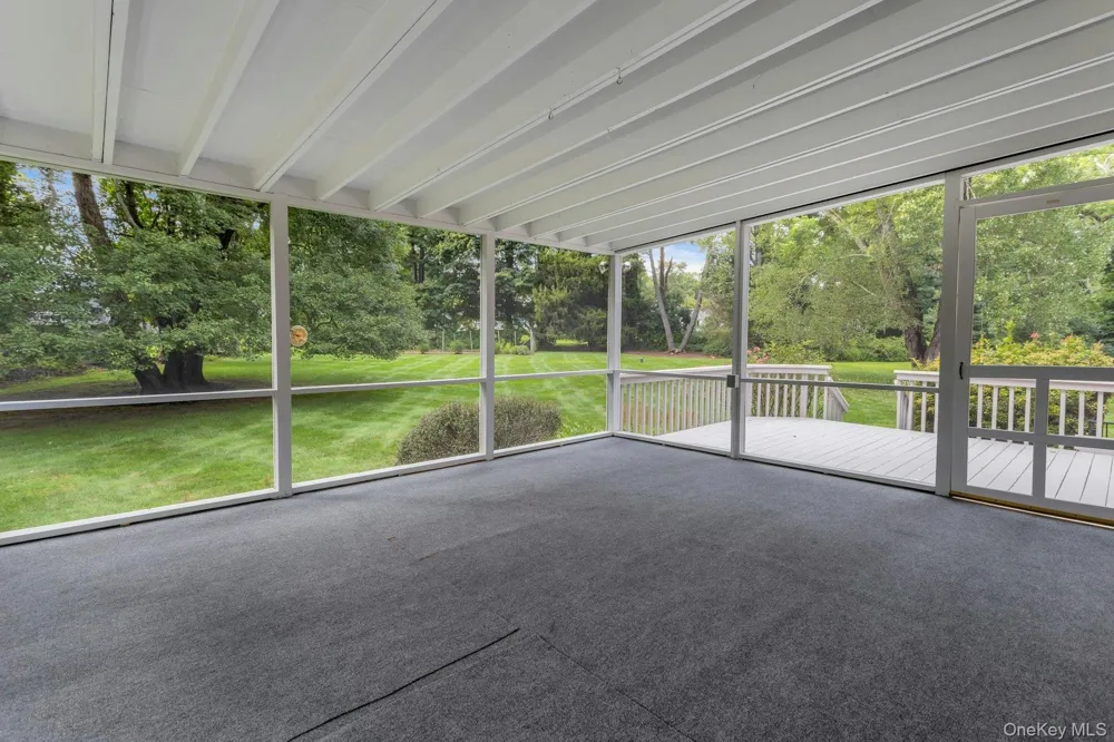 5 Spruce Pond Lane Bedford, NY 10506