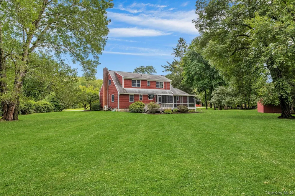 5 Spruce Pond Lane Bedford, NY 10506