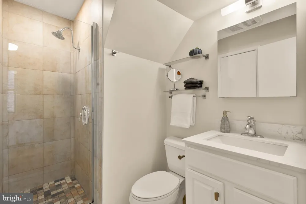 1935 17TH STREET NW #5 Washington, DC 20009