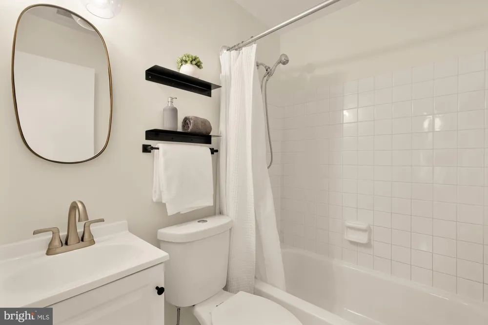 1935 17TH STREET NW #5 Washington, DC 20009