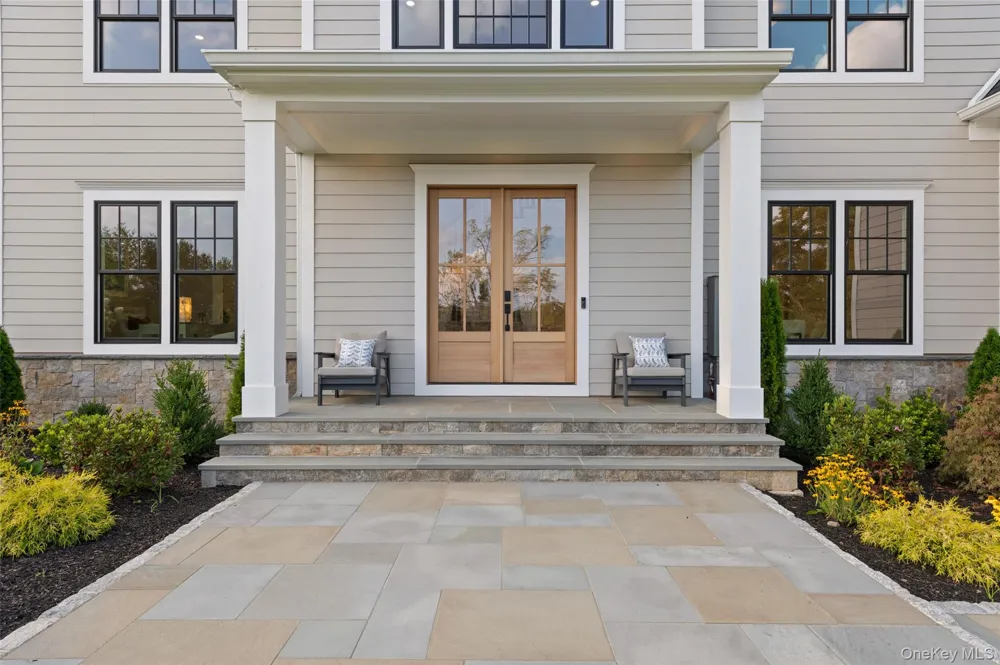 361 Long Hill Road E Briarcliff Manor, NY 10510