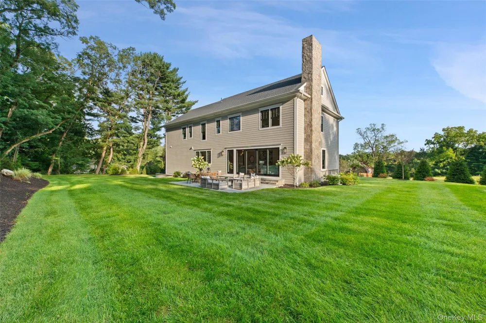 361 Long Hill Road E Briarcliff Manor, NY 10510