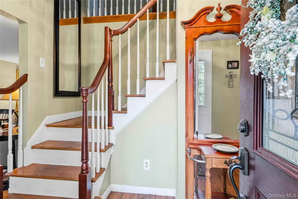 3 Palfrey Street Stony Brook, NY 11790