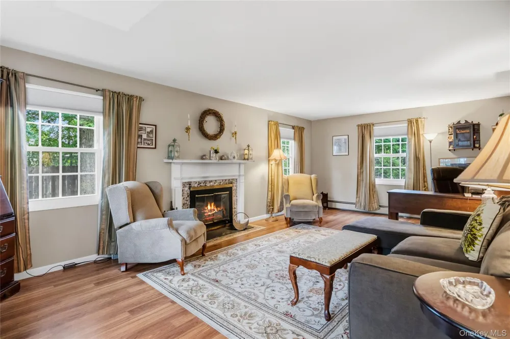 3 Palfrey Street Stony Brook, NY 11790