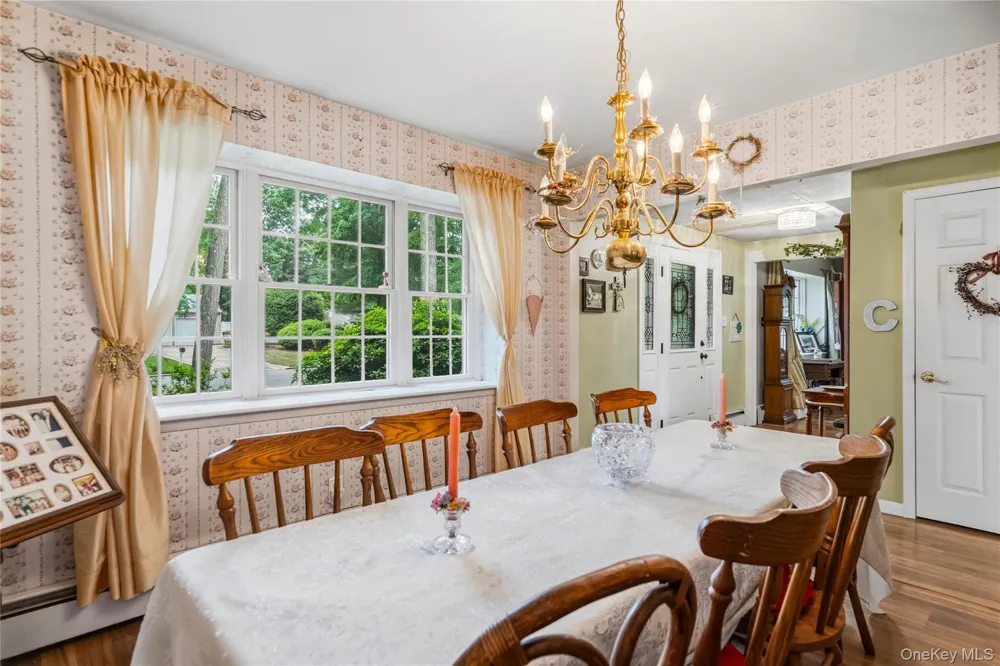 3 Palfrey Street Stony Brook, NY 11790