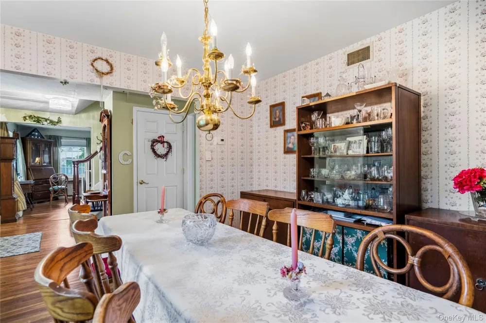 3 Palfrey Street Stony Brook, NY 11790