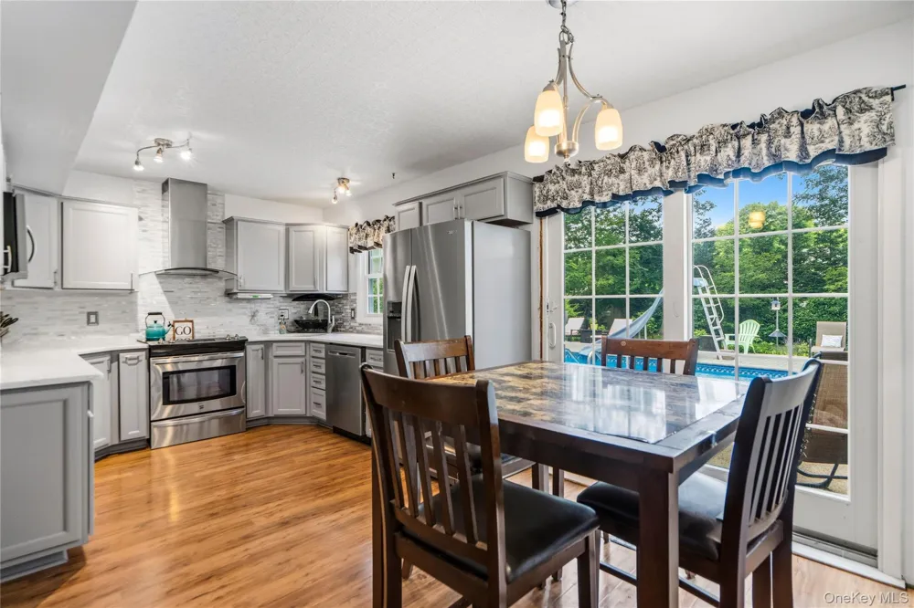 3 Palfrey Street Stony Brook, NY 11790