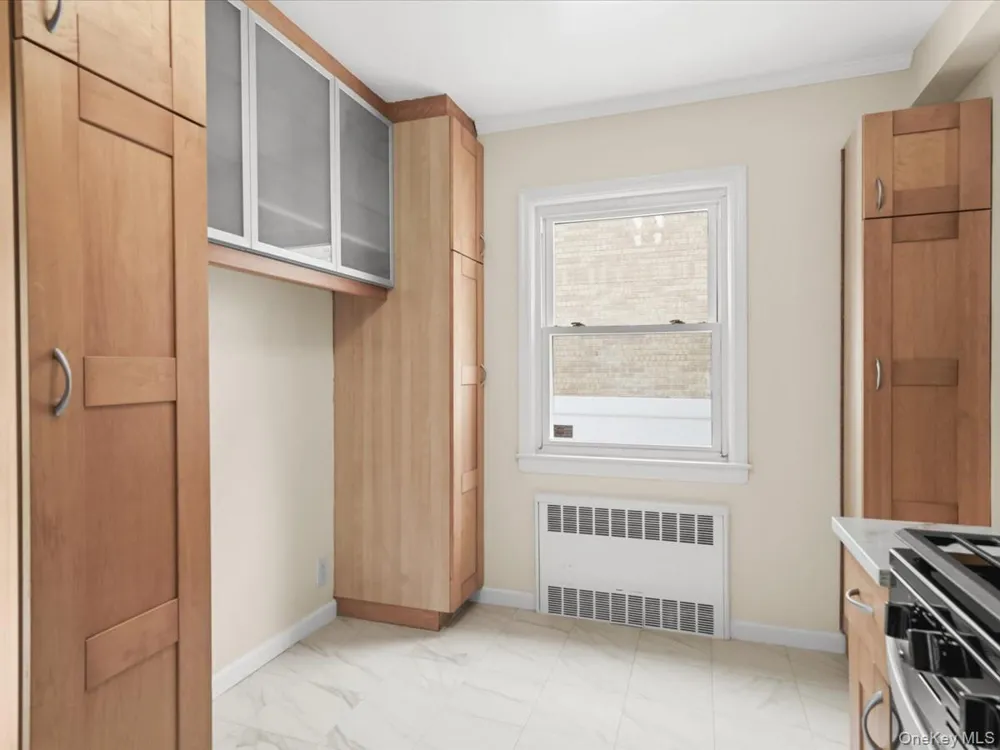 79-53 267th Street Glen Oaks, NY 11004