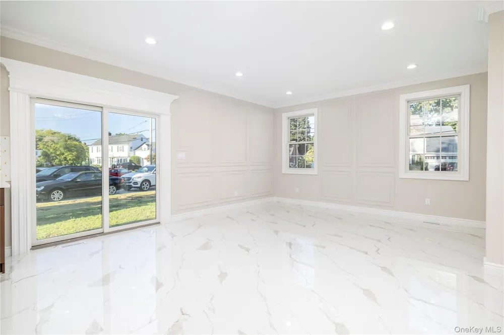 76 Gerard Avenue W Malverne, NY 11565