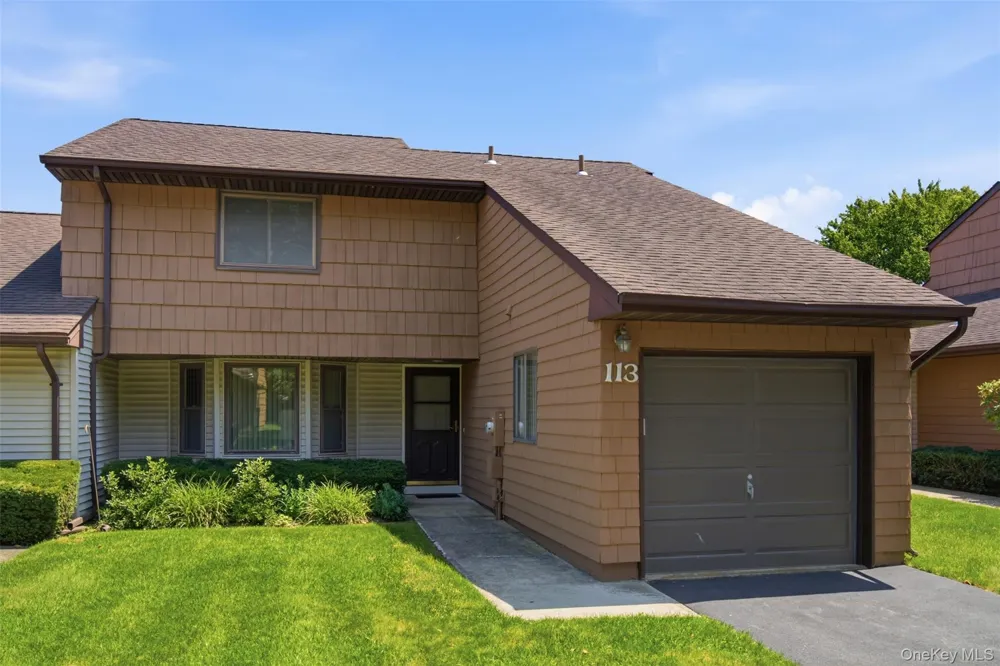 113 Scarlett Drive Commack, NY 11725