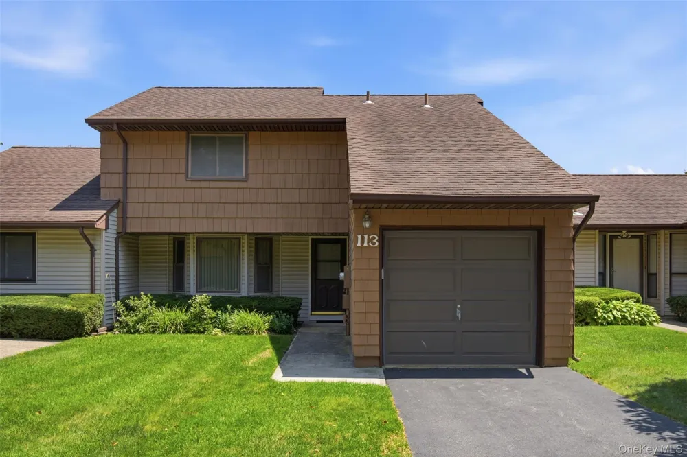 113 Scarlett Drive Commack, NY 11725