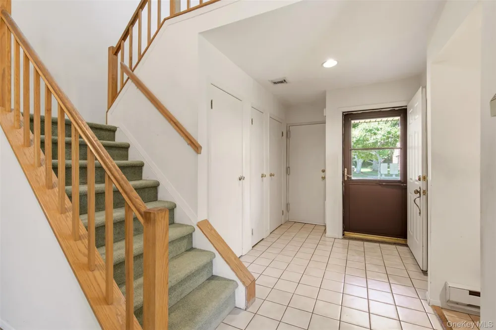 113 Scarlett Drive Commack, NY 11725