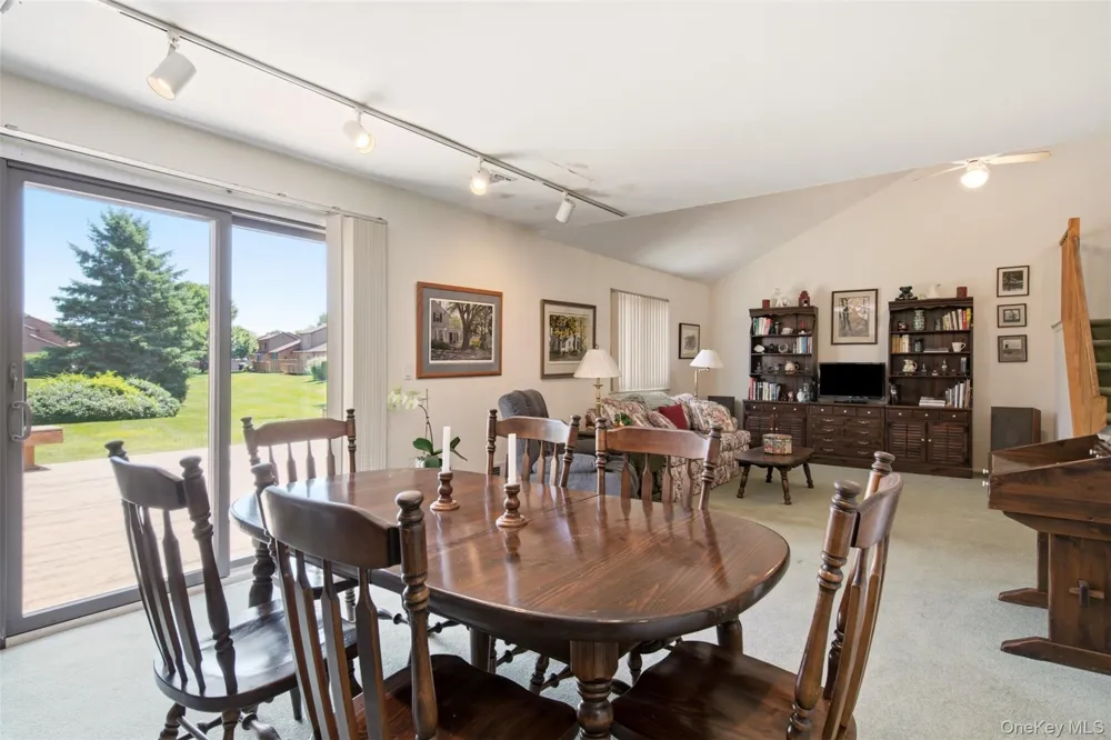 113 Scarlett Drive Commack, NY 11725