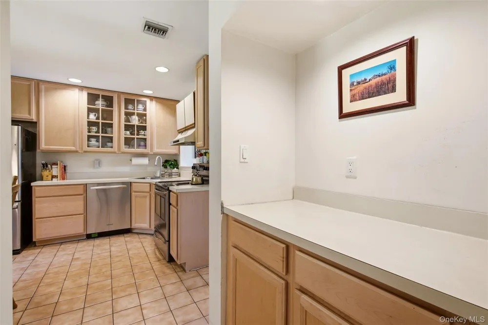 113 Scarlett Drive Commack, NY 11725