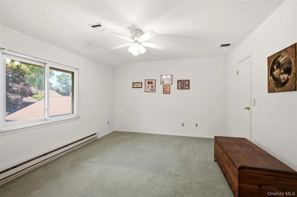 113 Scarlett Drive Commack, NY 11725