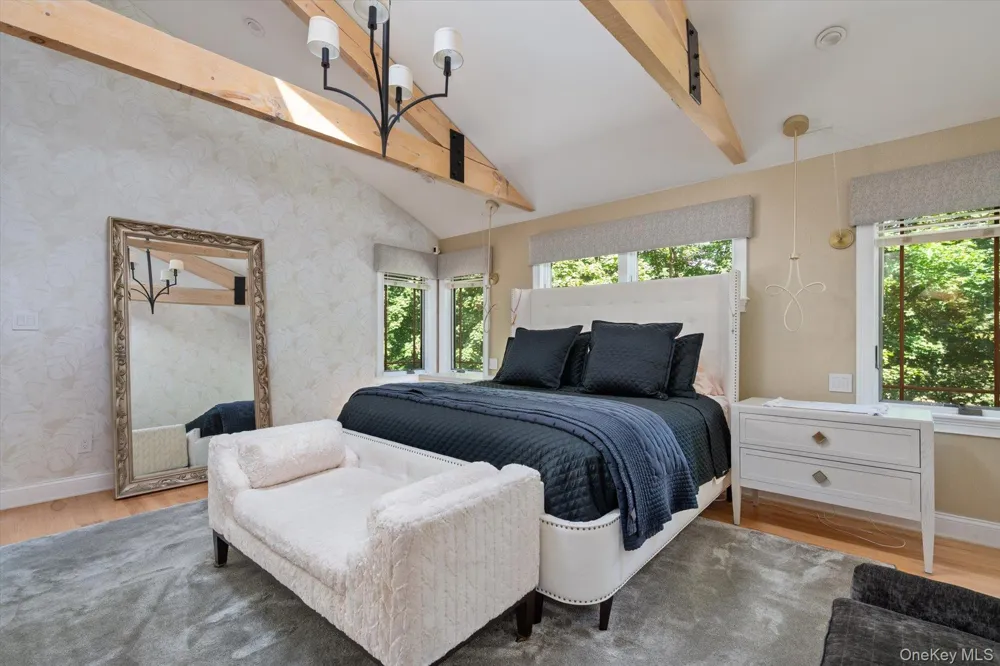 6 Tanyard Lane Huntington, NY 11743