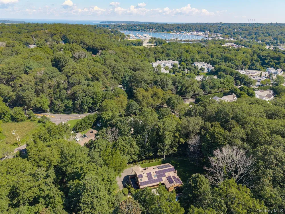 6 Tanyard Lane Huntington, NY 11743