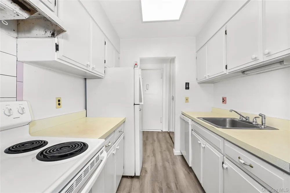 115 Dehaven Drive #302 Yonkers, NY 10703