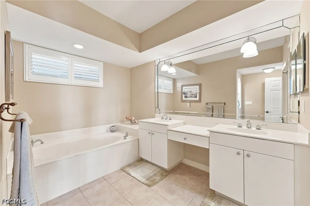 Royal Harbour Court #716 Fort Myers, FL 33908