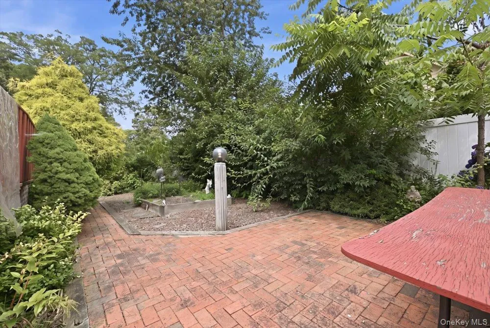 37 Cherry Street Massapequa, NY 11758