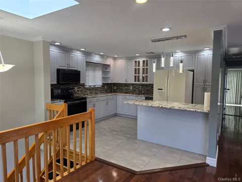 2444 Motor Parkway