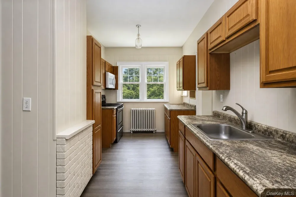 4 Grove Street Harriman, NY 10950
