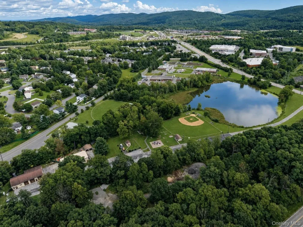 4 Grove Street Harriman, NY 10950