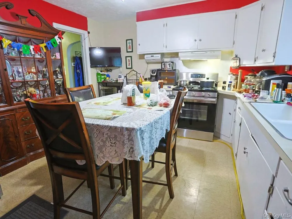 580 Route 17M Middletown, NY 10940