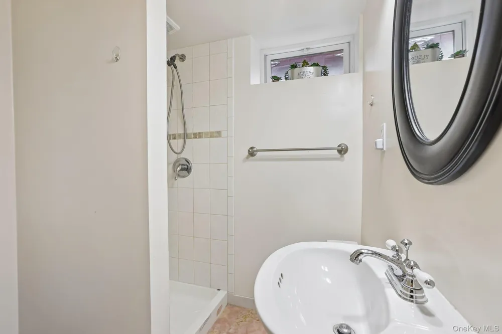 52 Prairie Avenue Suffern, NY 10901