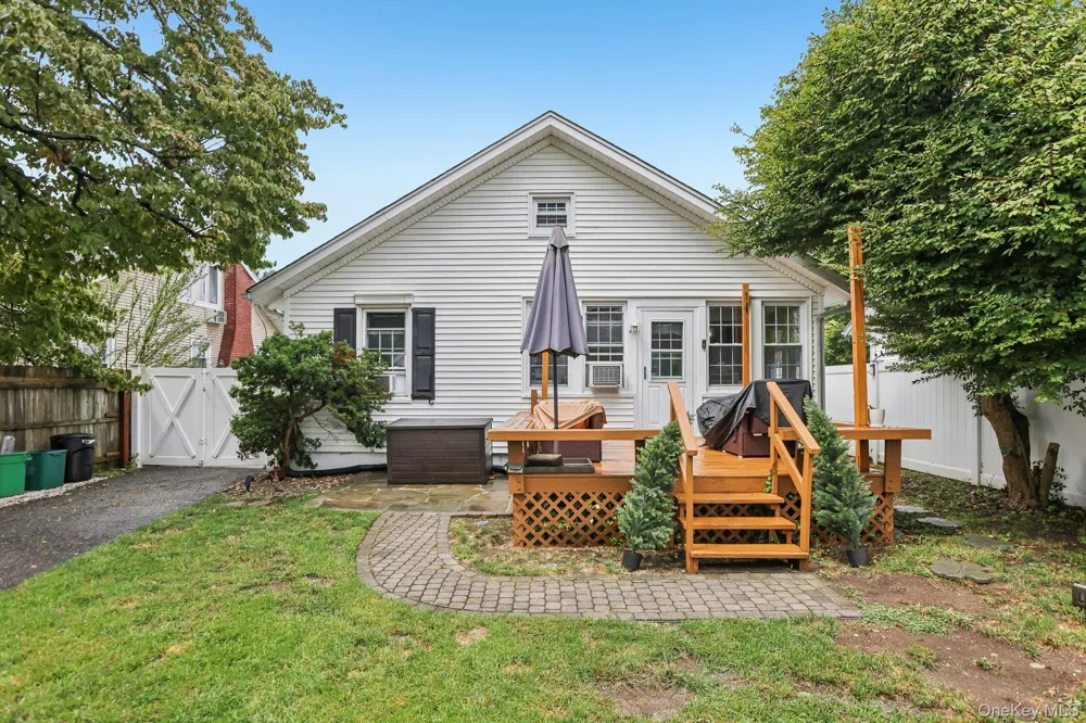 52 Prairie Avenue Suffern, NY 10901