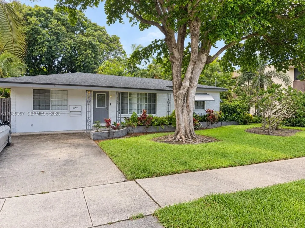 1107 NE 16th Ct Fort Lauderdale, FL 33305