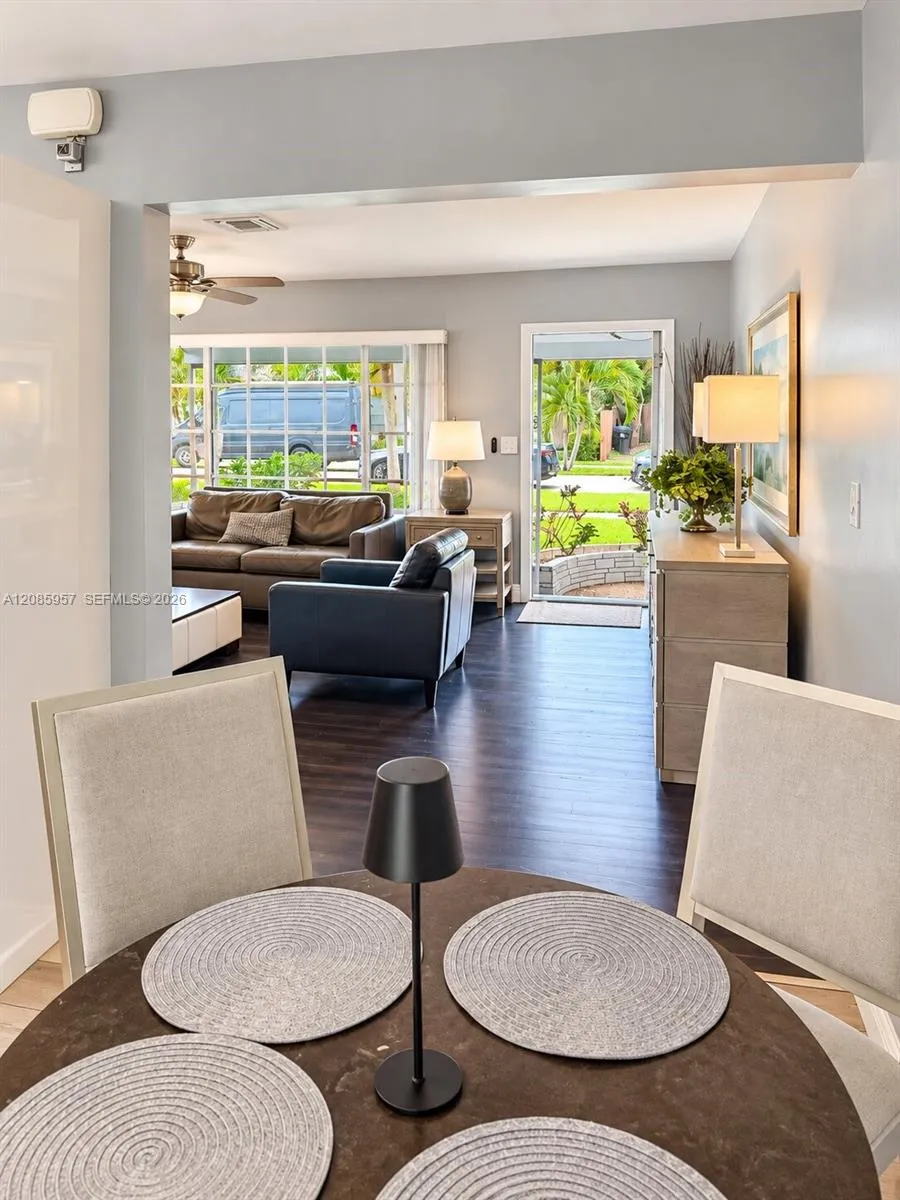 1107 NE 16th Ct Fort Lauderdale, FL 33305