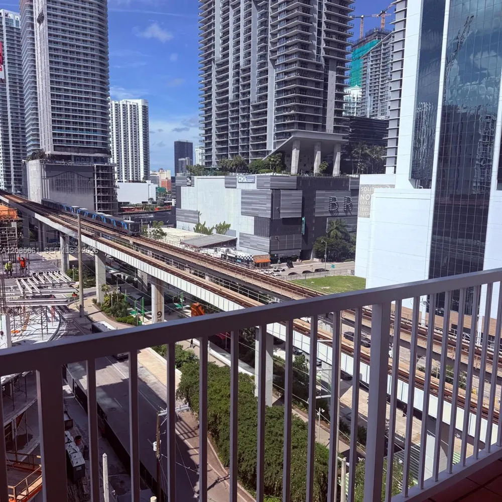104 SW 9th St #1101 Miami, FL 33130