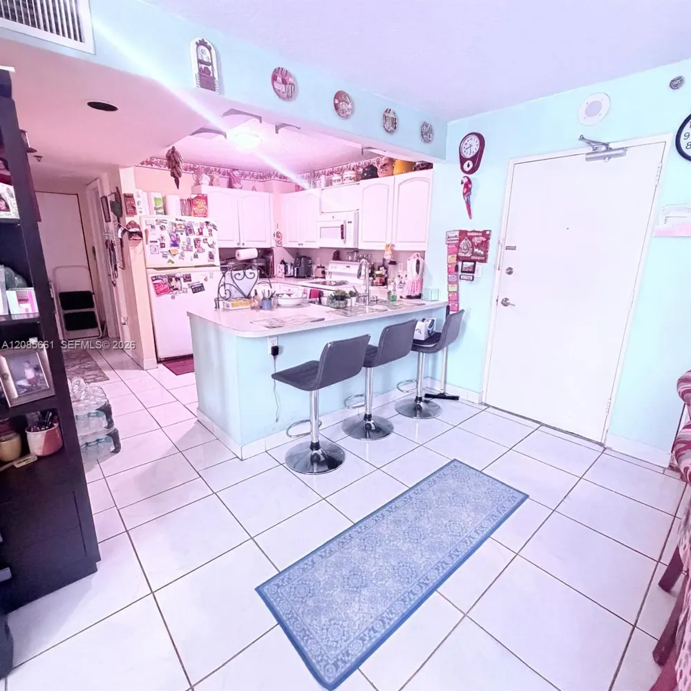 104 SW 9th St #1101 Miami, FL 33130